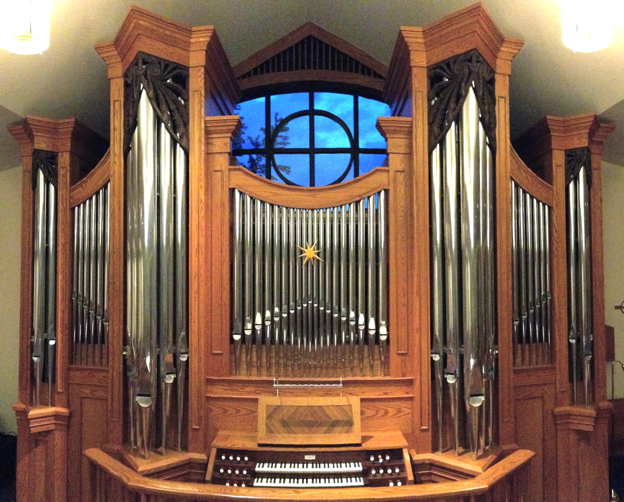 Самый древний орган. Орган музыкальный. Орган инструмент. Старинный орган. Орган муз инструмент.